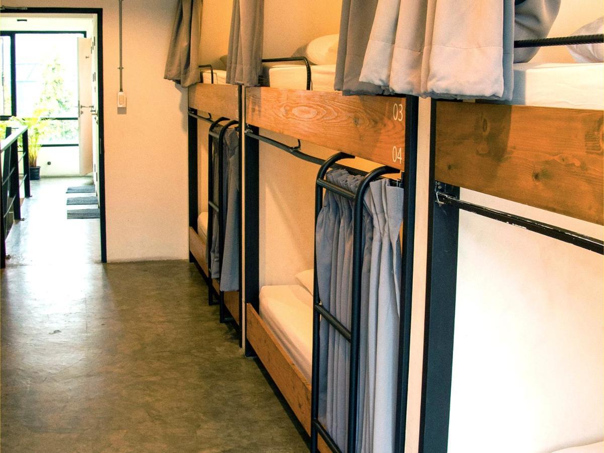 Holy Sheet Hostel Бангкок Екстер'єр фото